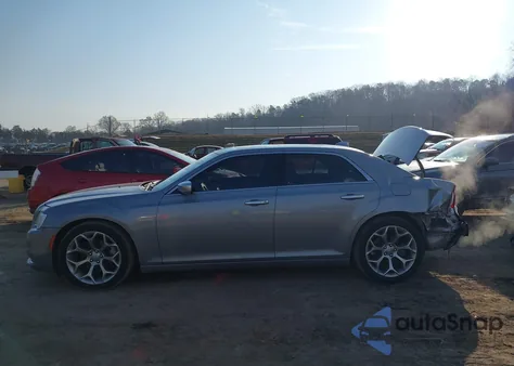 2018 Chrysler 300 300C z USA, uszkodzony, nr VIN 2C3CCAPT0JH227622